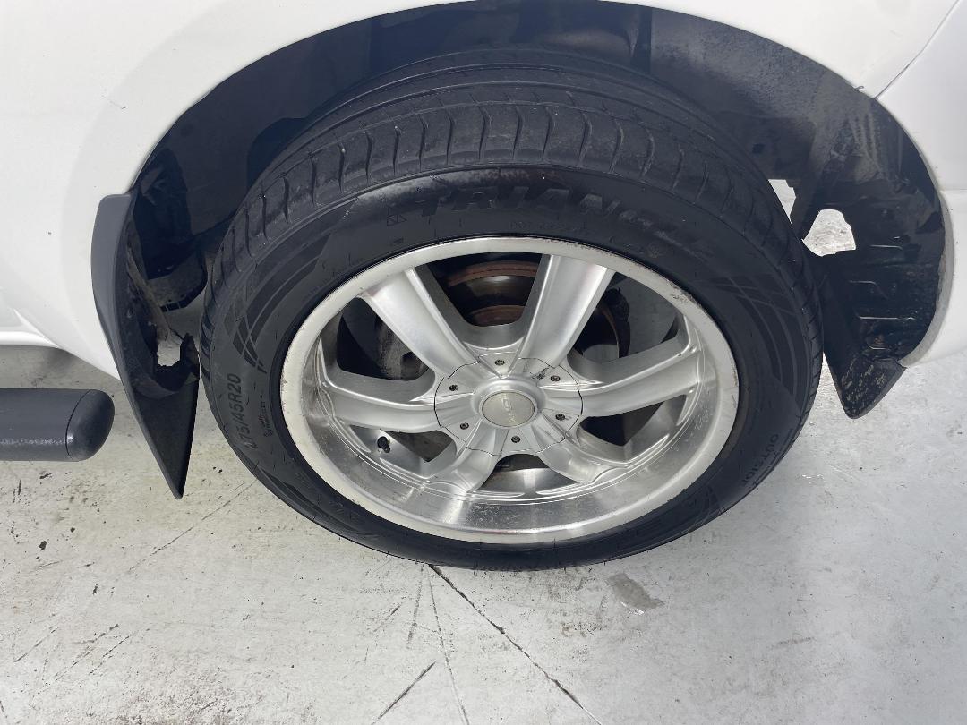 Photo '9' of Nissan Navara