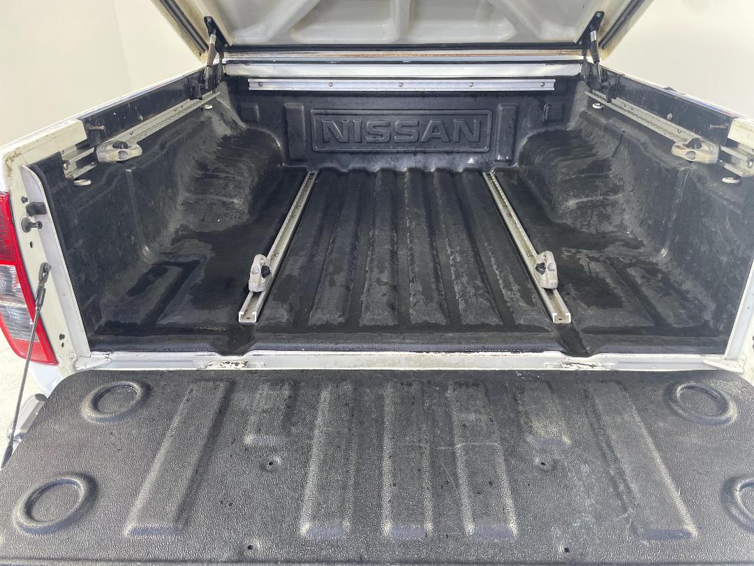 Photo '14' of Nissan Navara