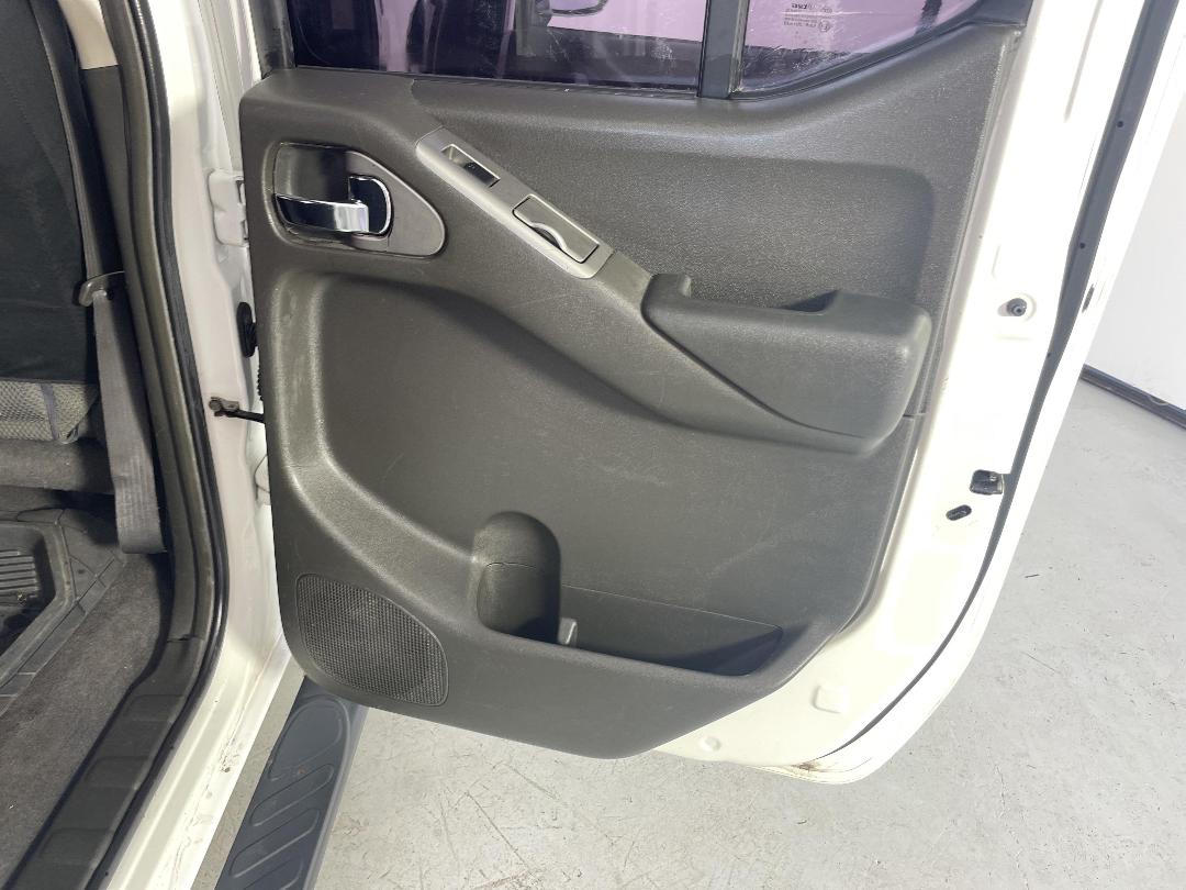 Photo '19' of Nissan Navara