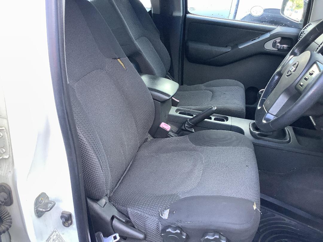 Photo '8' of Nissan Navara