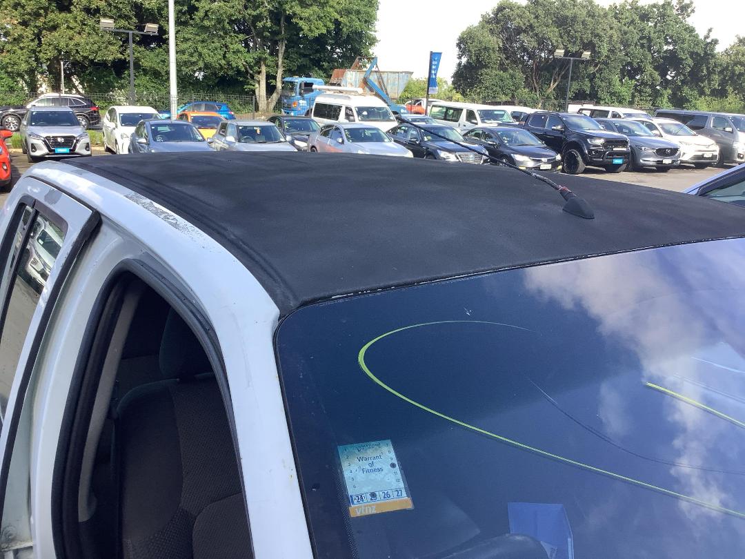 Photo '19' of Nissan Navara