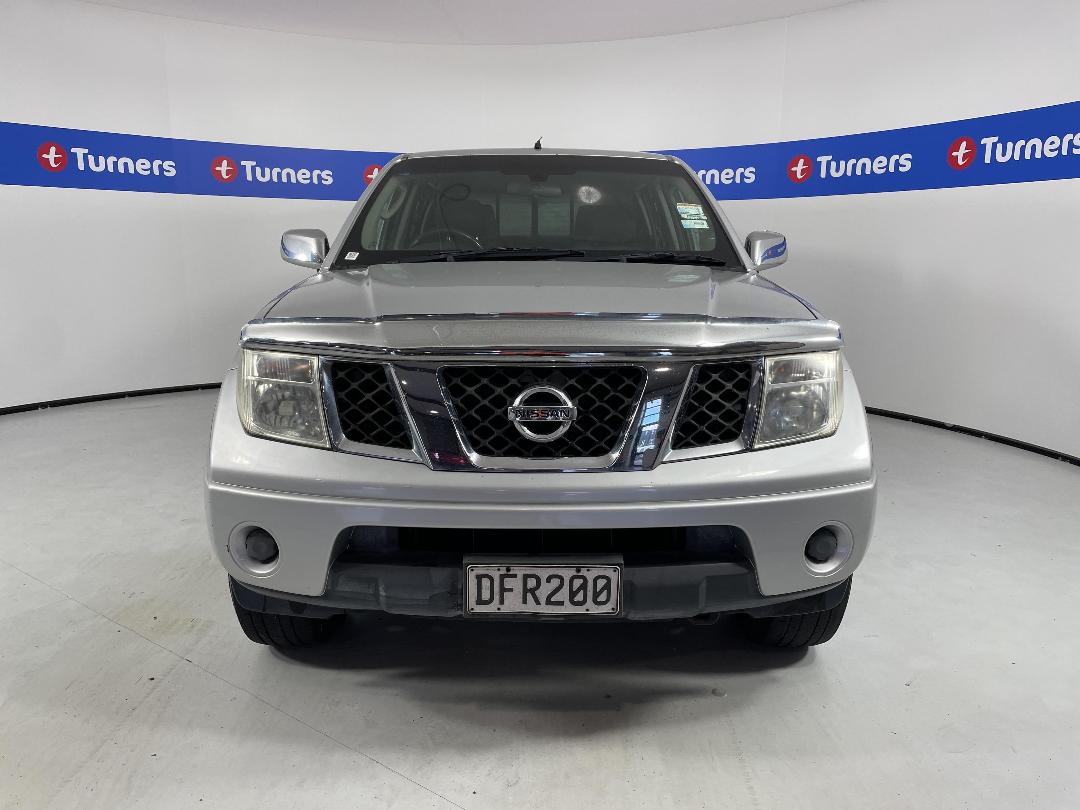 Photo '2' of Nissan Navara