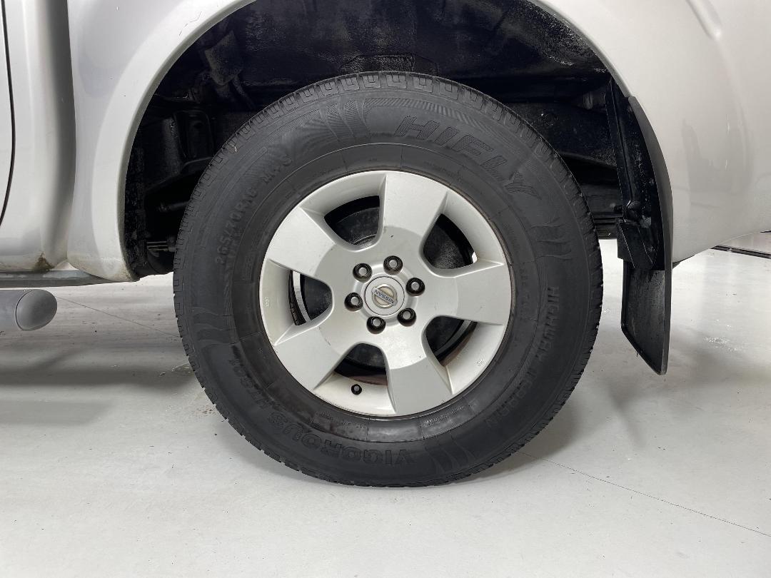 Photo '11' of Nissan Navara