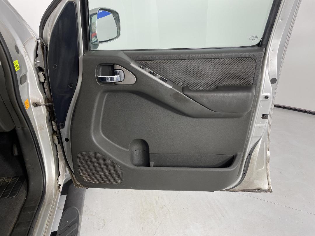 Photo '15' of Nissan Navara