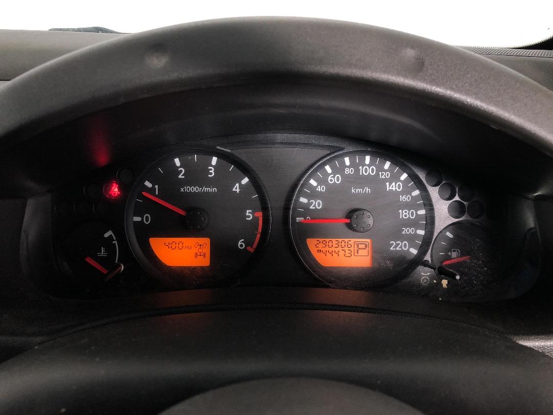 Photo '16' of Nissan Navara