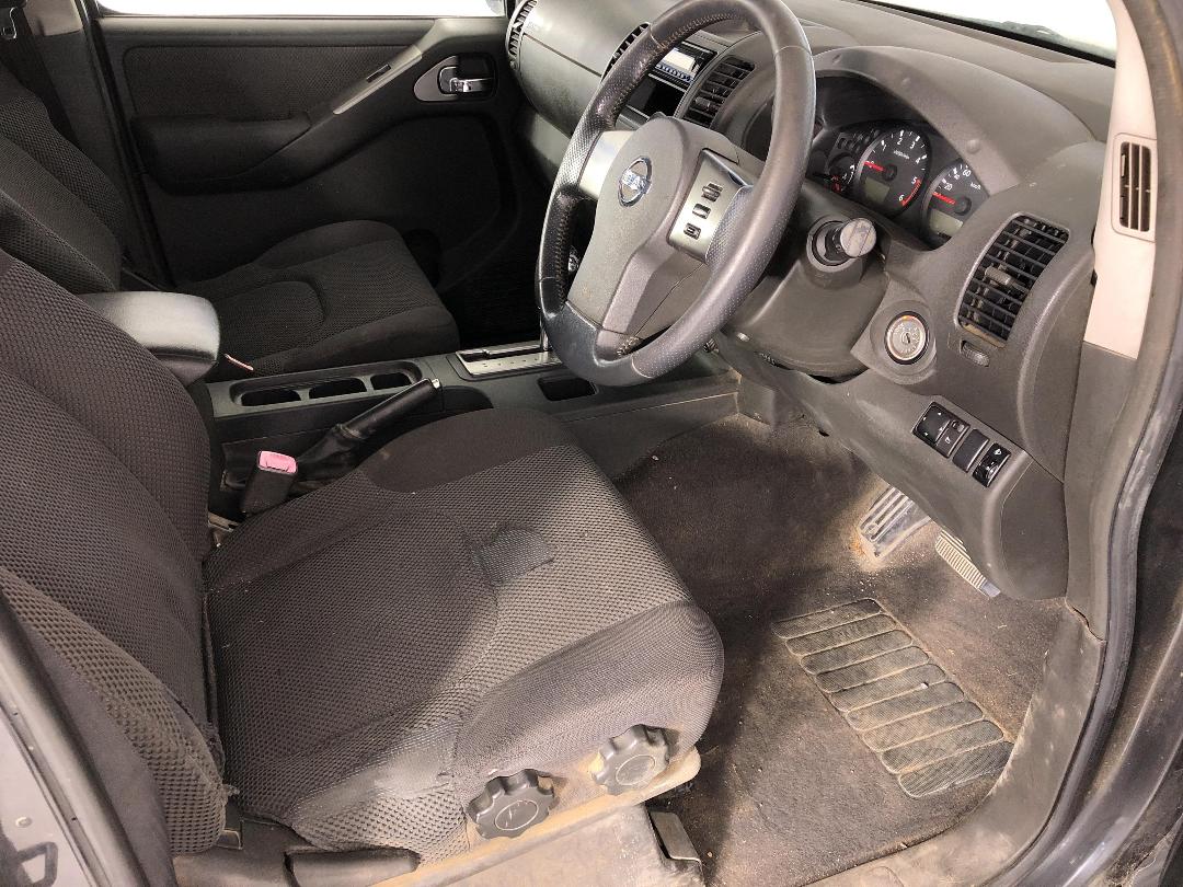 Photo '14' of Nissan Navara