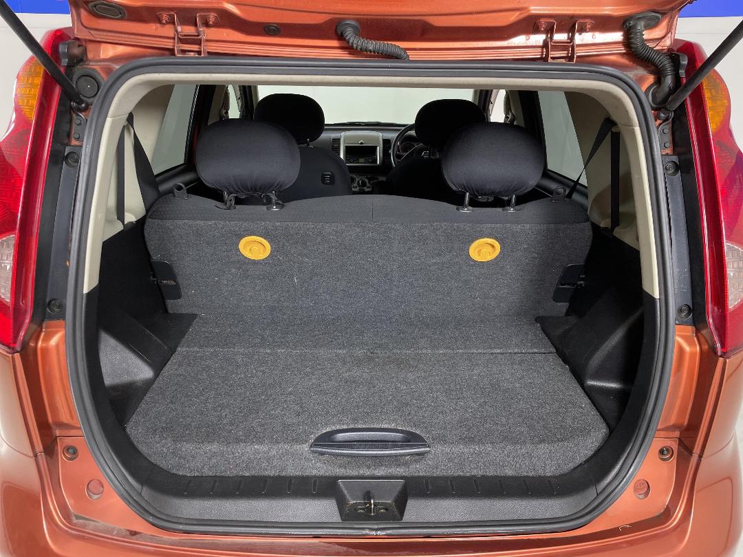 Photo '14' of Nissan Note