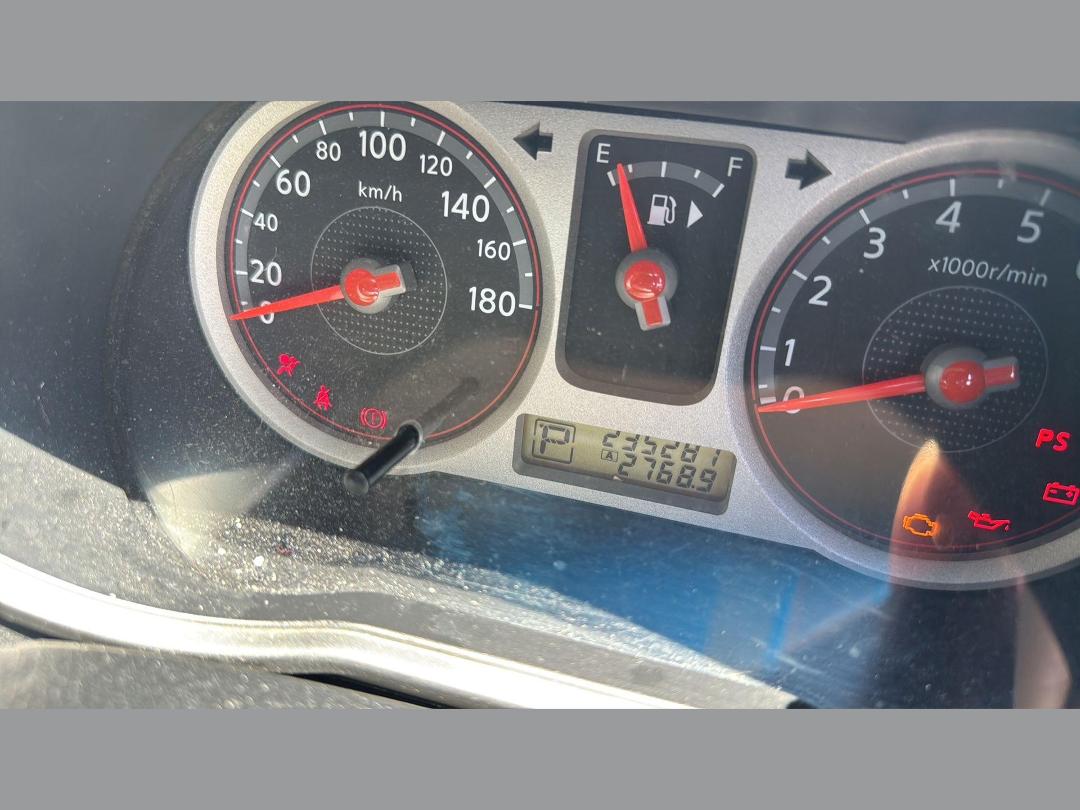 Photo '12' of Nissan Note