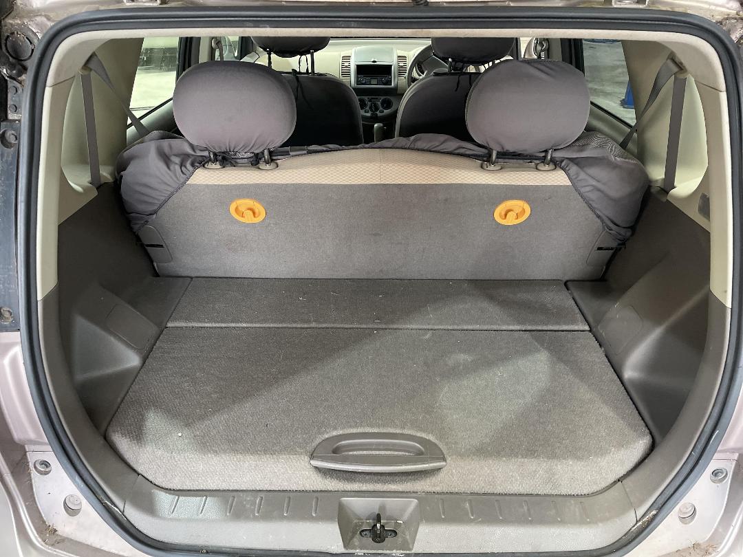 Photo '11' of Nissan Note