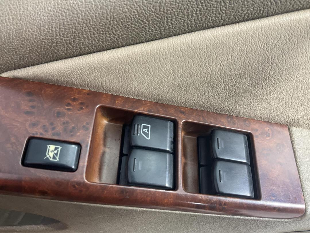 Photo '21' of Nissan Pathfinder TI