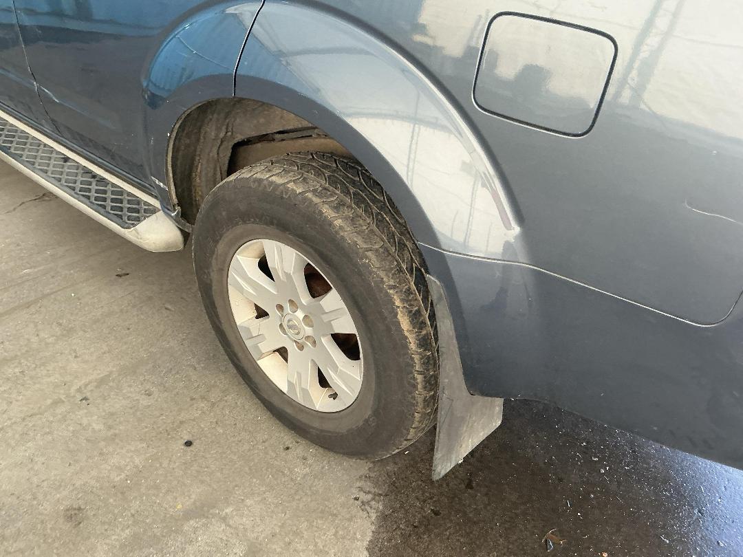 Photo '10' of Nissan Pathfinder TI