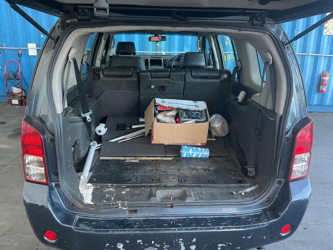 Photo '22' of Nissan Pathfinder TI