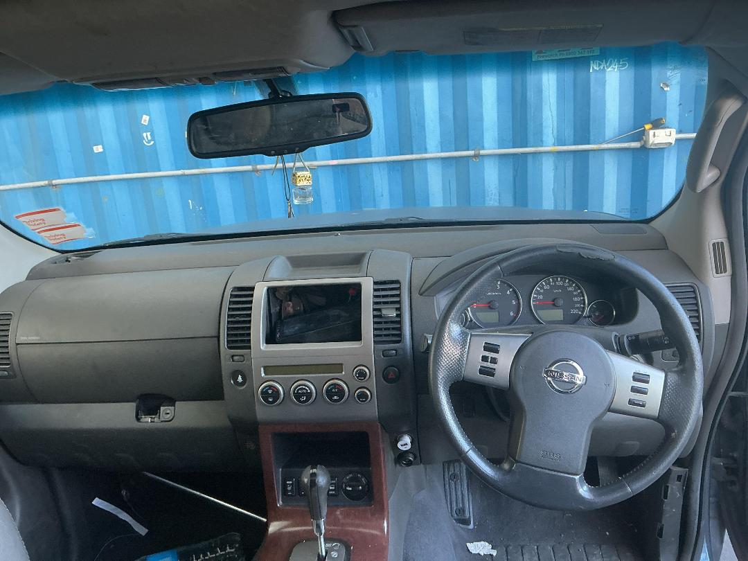 Photo '21' of Nissan Pathfinder TI