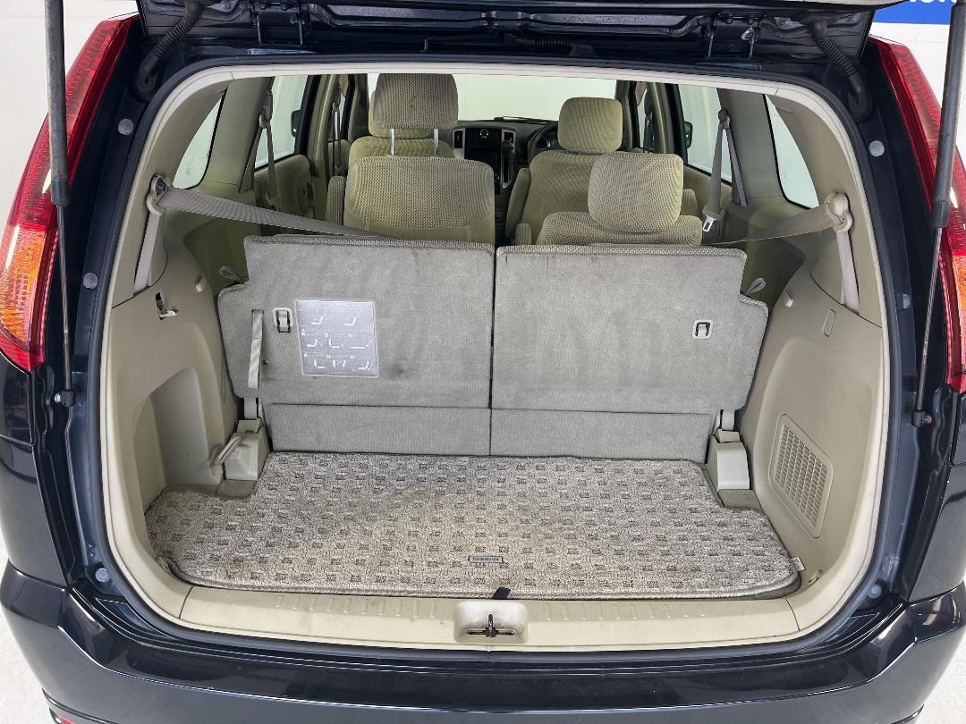 Photo '14' of Nissan Presage Photo '14' of Nissan Presage