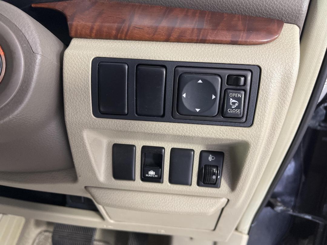 Photo '24' of Nissan Presage Photo '24' of Nissan Presage