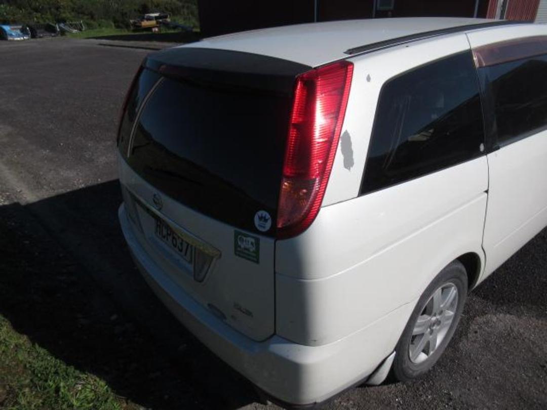 Photo '4' of Nissan Presage