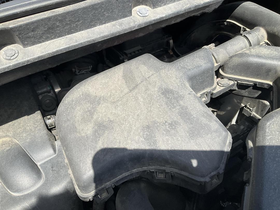 Photo '17' of Nissan Serena Photo '17' of Nissan Serena