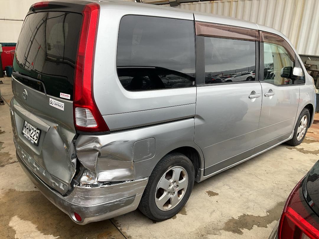 Photo '5' of Nissan Serena