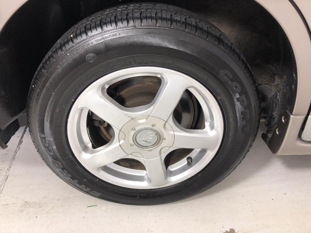 Photo '12' of Nissan Serena