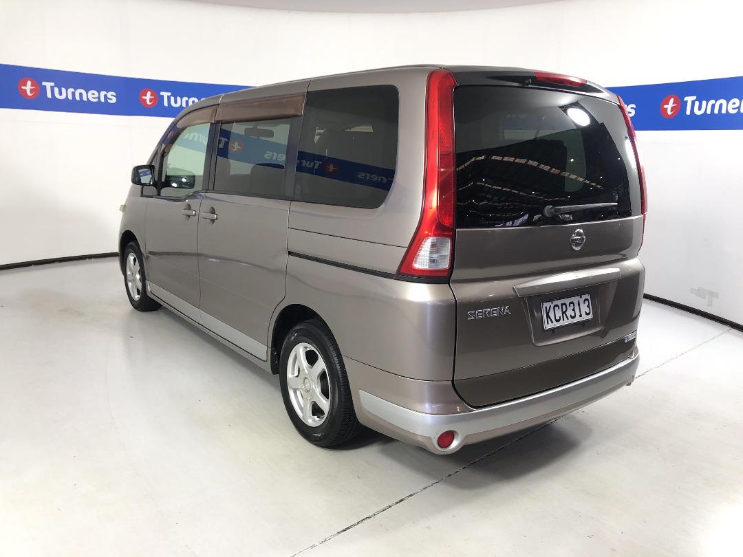 Photo '5' of Nissan Serena