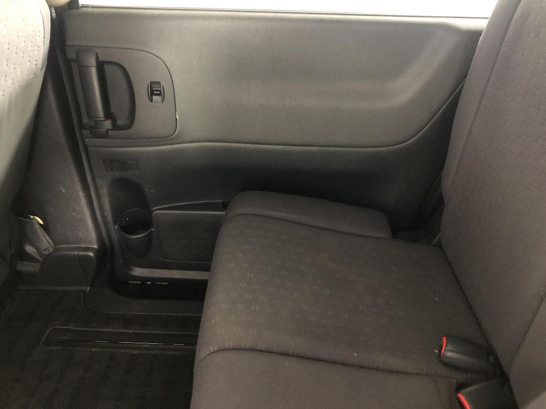 Photo '19' of Nissan Serena