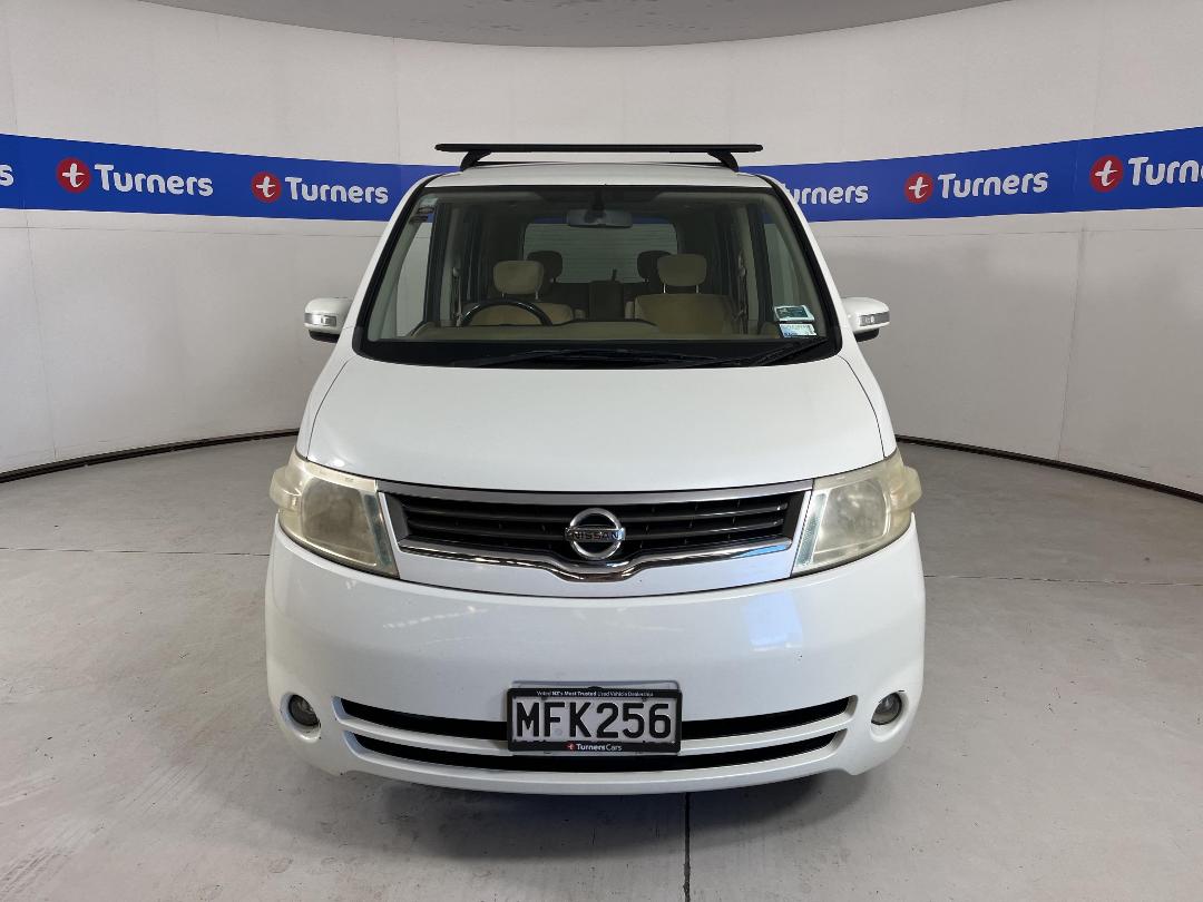 Photo '2' of Nissan Serena