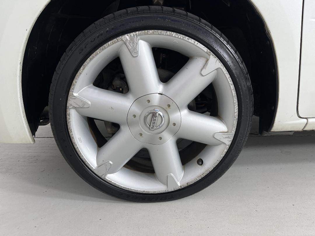 Photo '10' of Nissan Serena