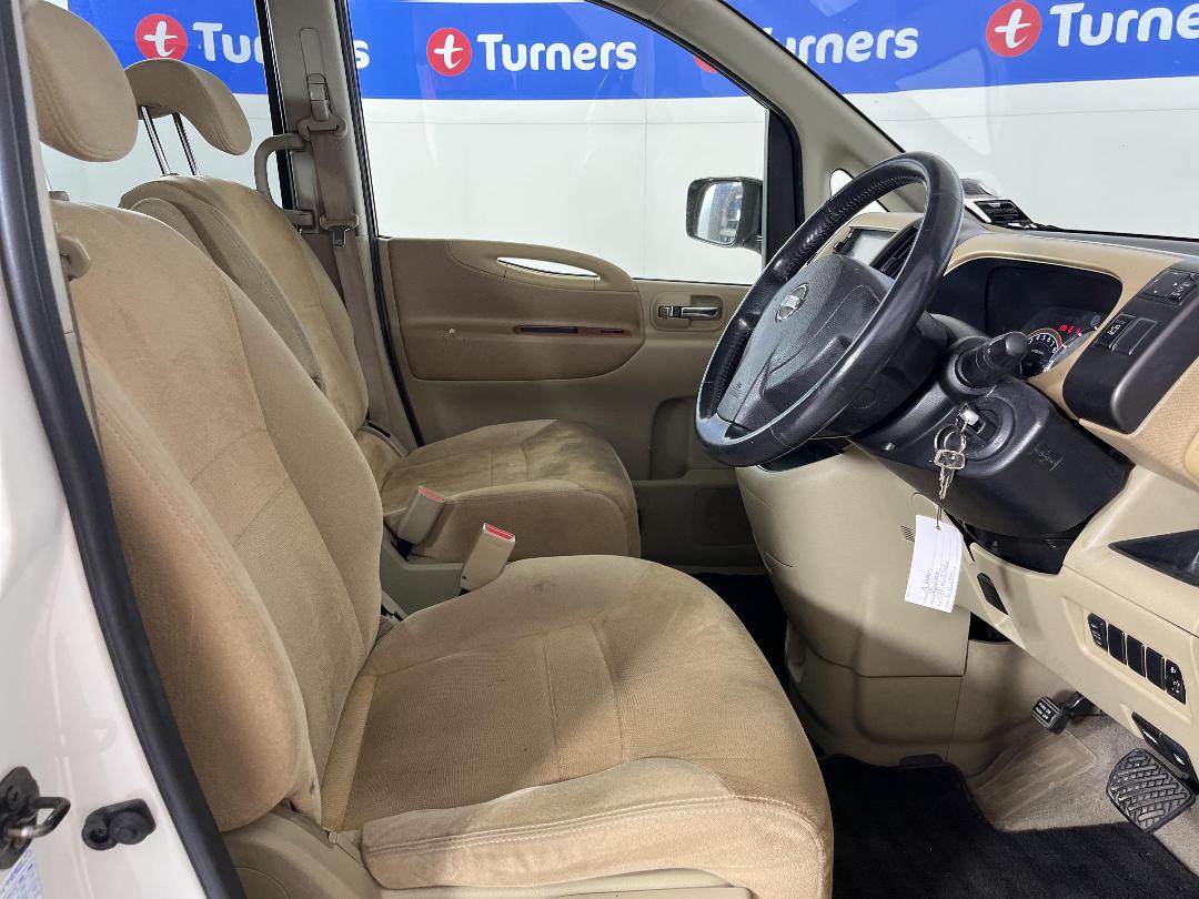 Photo '16' of Nissan Serena