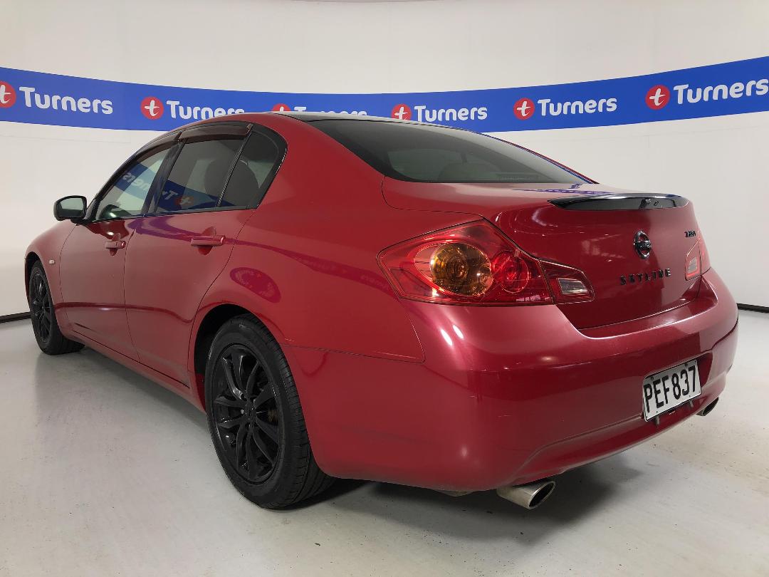 Photo '5' of Nissan Skyline