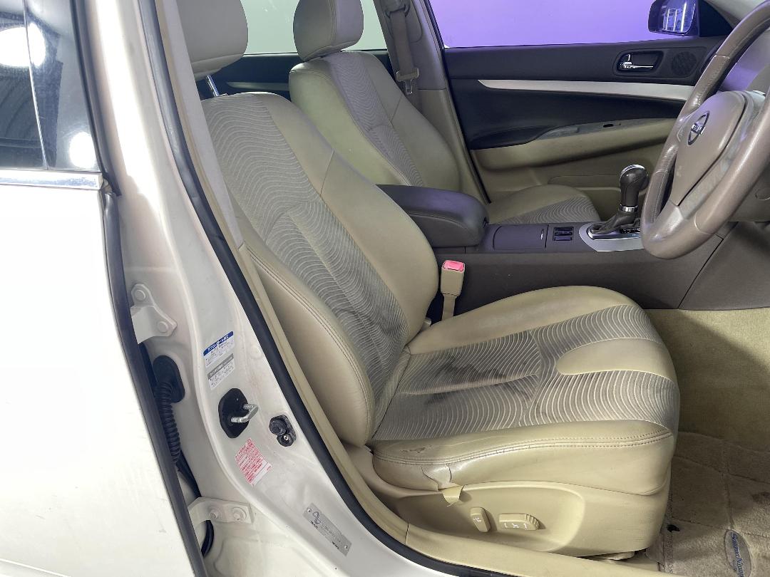 Photo '16' of Nissan Skyline Photo '16' of Nissan Skyline