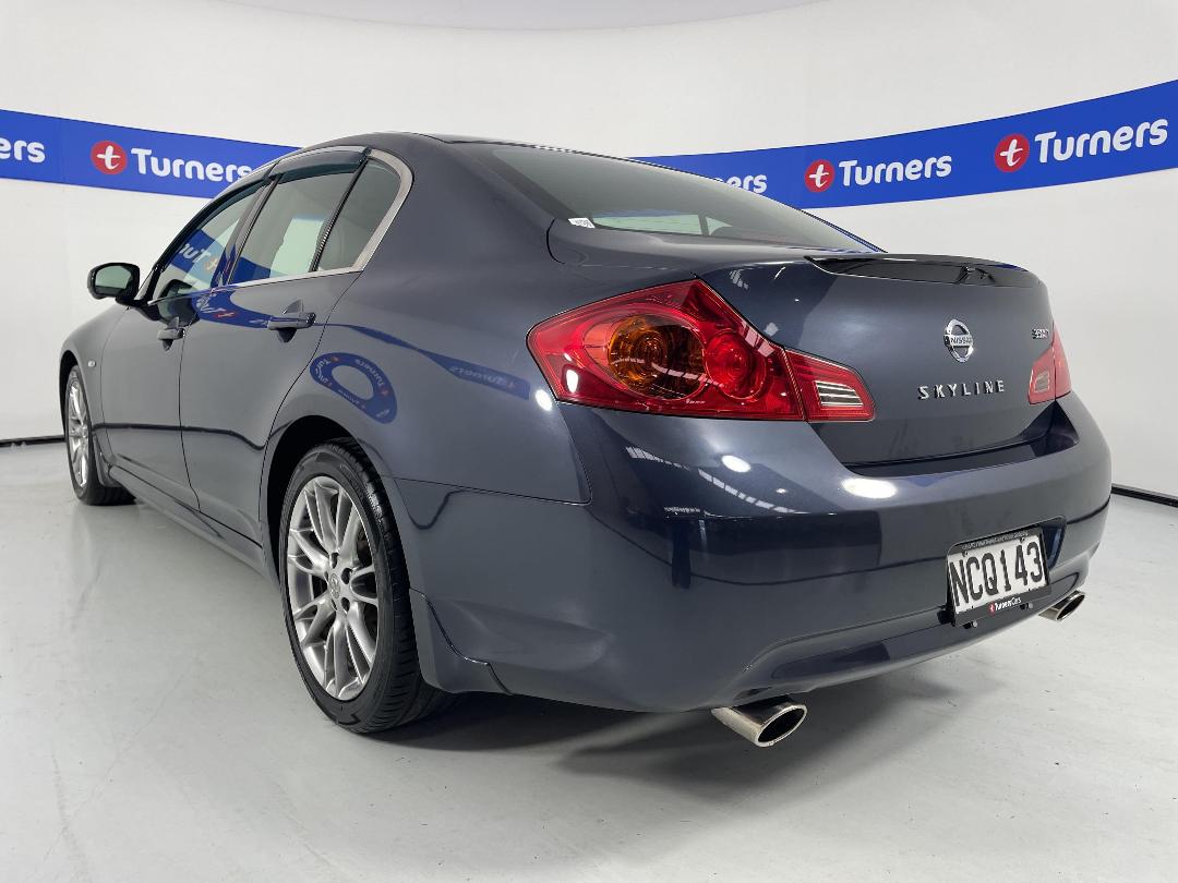 Photo '5' of Nissan Skyline