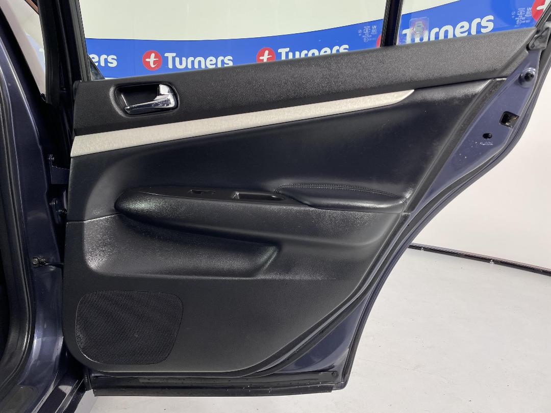 Photo '19' of Nissan Skyline