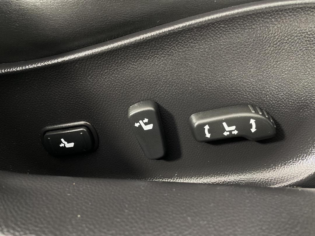 Photo '23' of Nissan Skyline