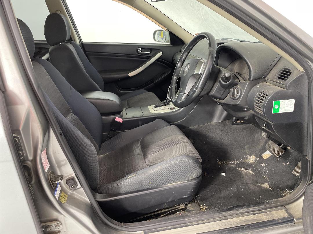 Photo '14' of Nissan Stagea Photo '14' of Nissan Stagea