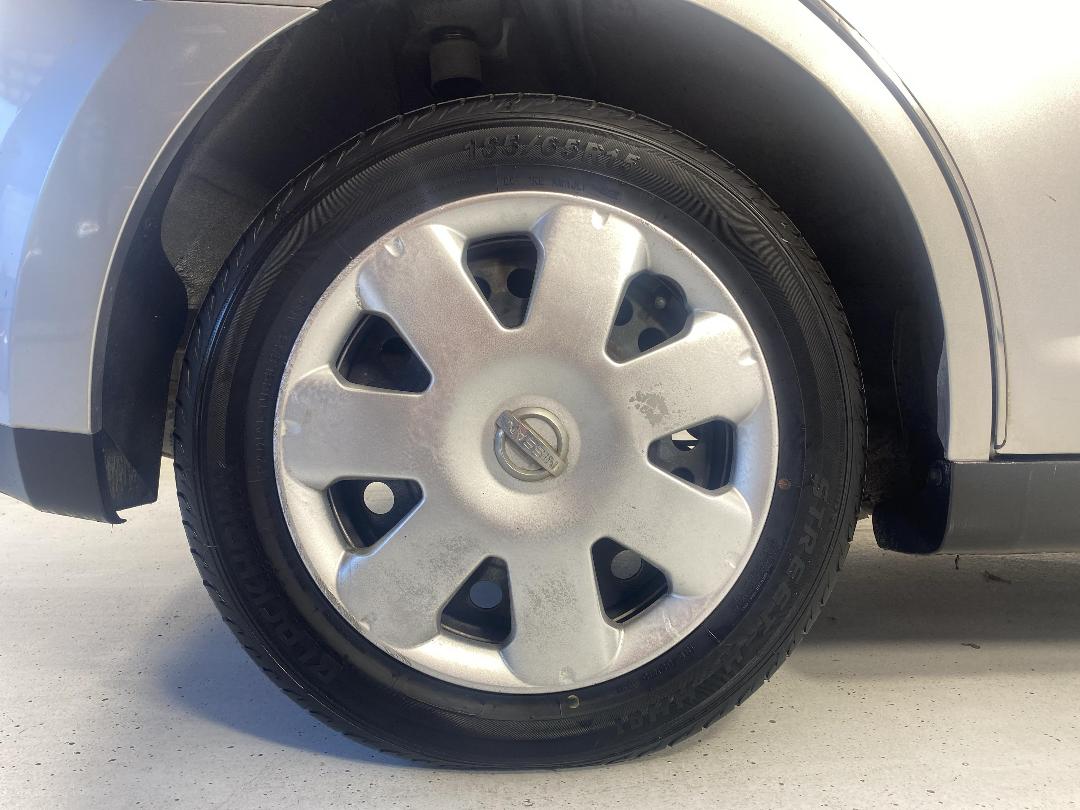 Photo '12' of Nissan Tiida Photo '12' of Nissan Tiida