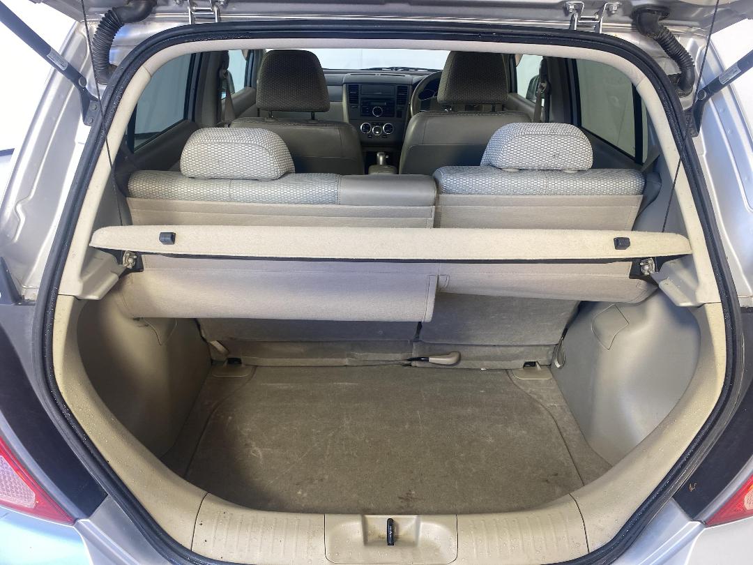 Photo '14' of Nissan Tiida Photo '14' of Nissan Tiida