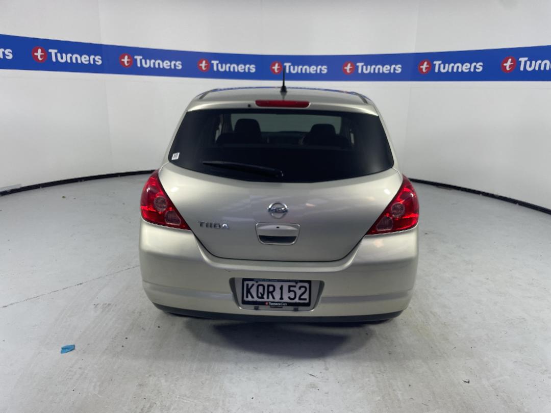 Photo '6' of Nissan Tiida Photo '6' of Nissan Tiida