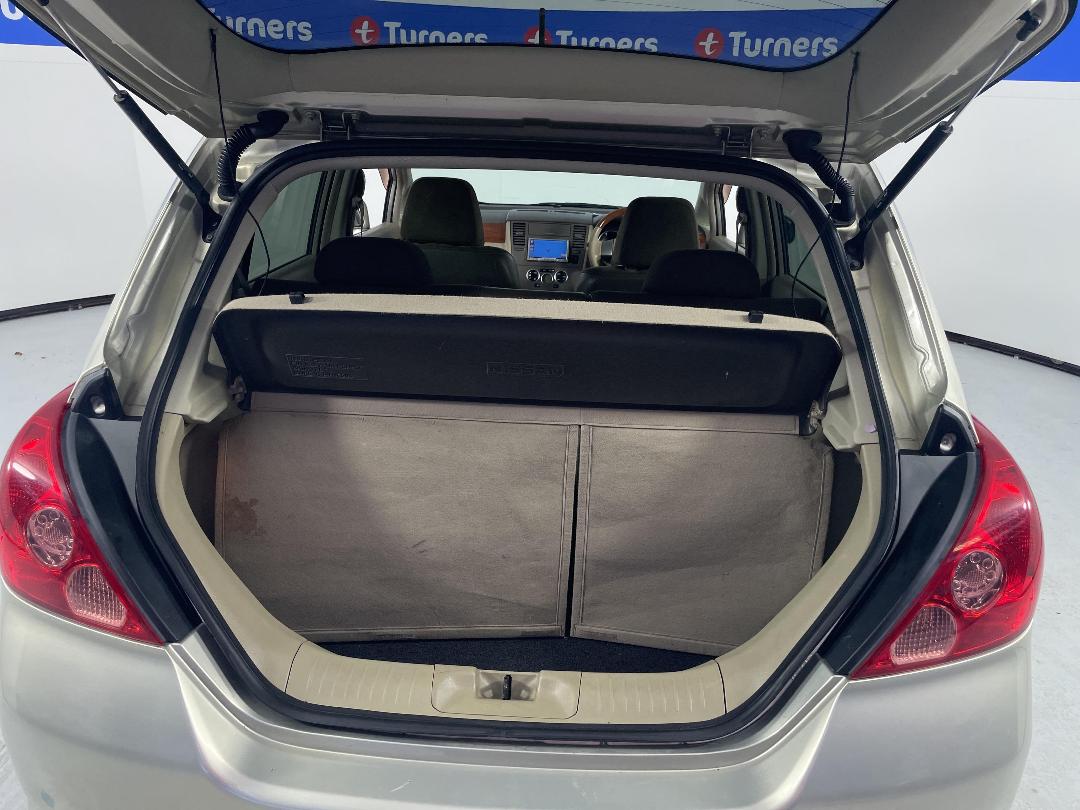 Photo '14' of Nissan Tiida Photo '14' of Nissan Tiida