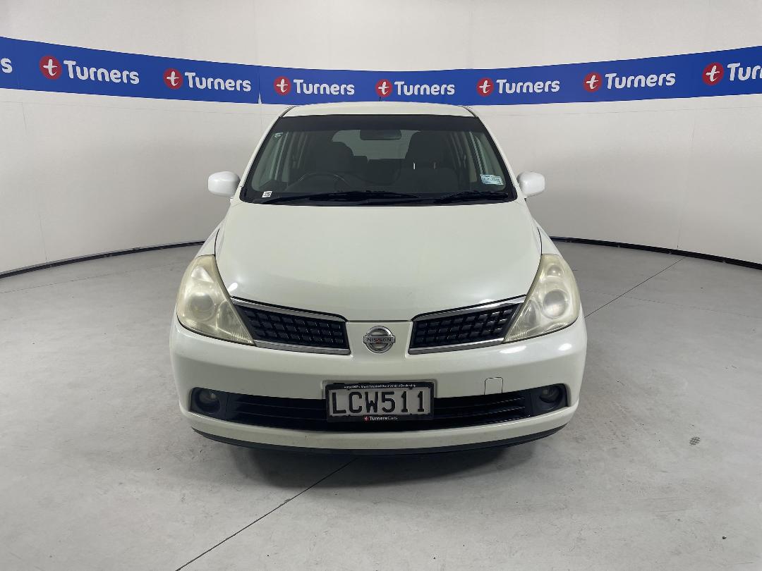 Photo '2' of Nissan Tiida Photo '2' of Nissan Tiida