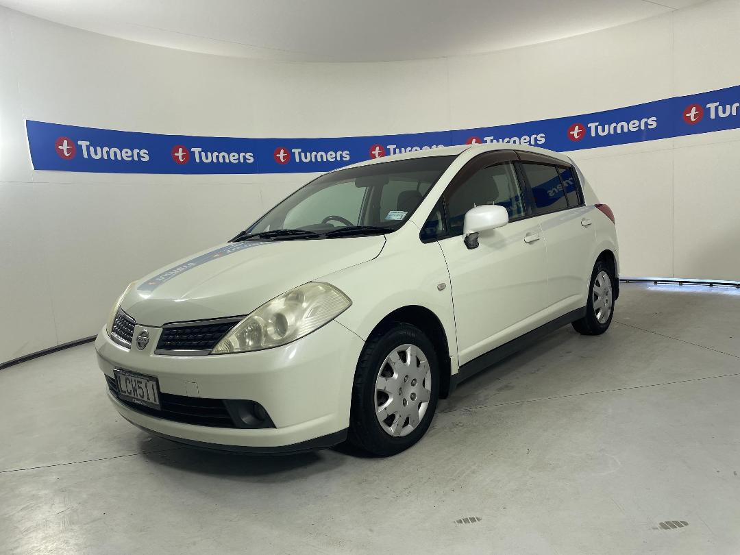 Photo '4' of Nissan Tiida Photo '4' of Nissan Tiida