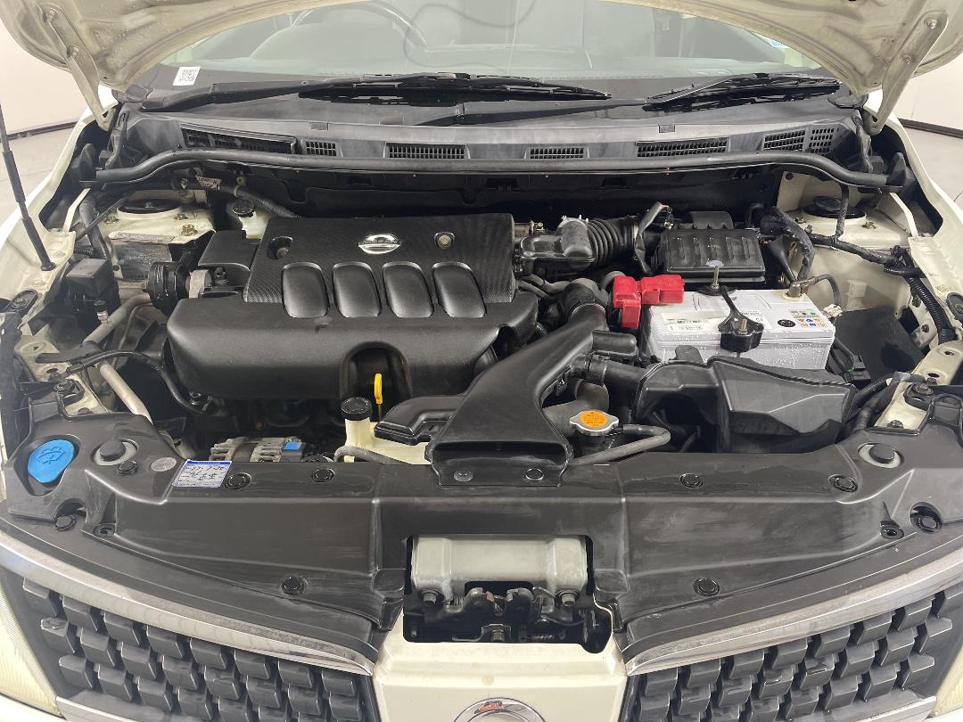 Photo '13' of Nissan Tiida Photo '13' of Nissan Tiida