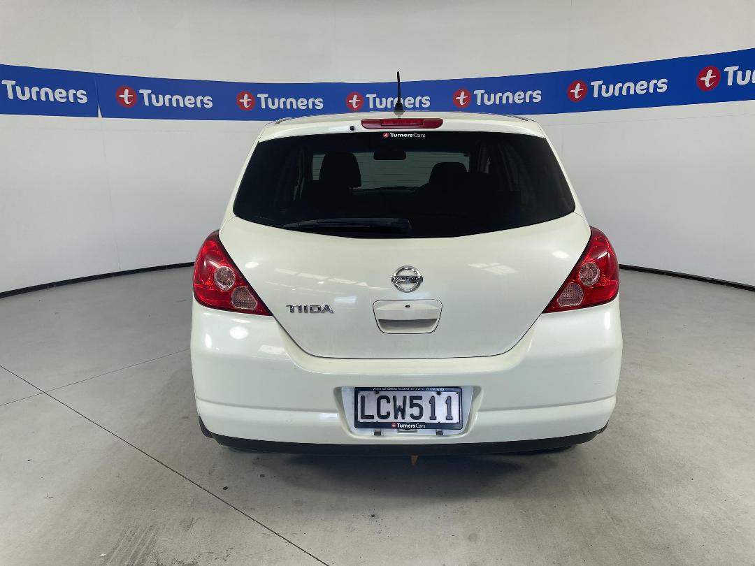 Photo '6' of Nissan Tiida Photo '6' of Nissan Tiida