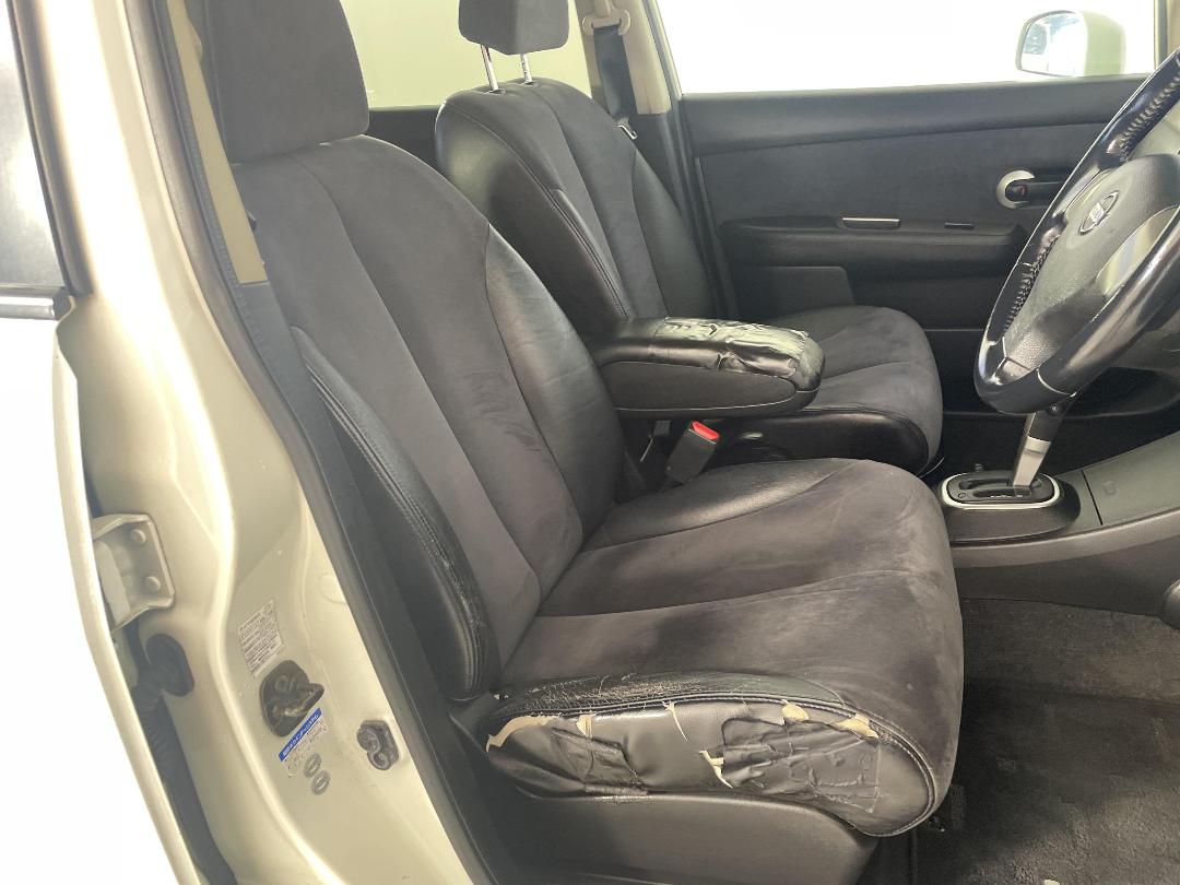 Photo '16' of Nissan Tiida Photo '16' of Nissan Tiida