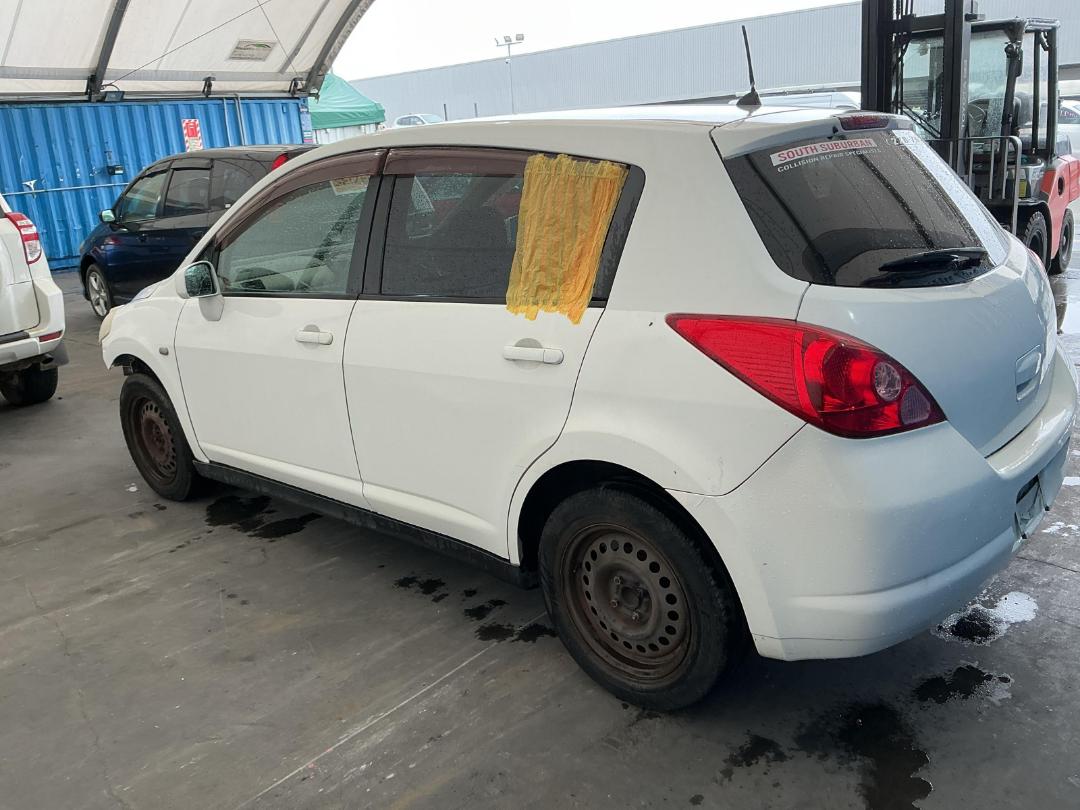 Photo '15' of Nissan Tiida Photo '15' of Nissan Tiida