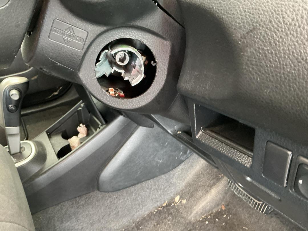 Photo '24' of Nissan Tiida Photo '24' of Nissan Tiida