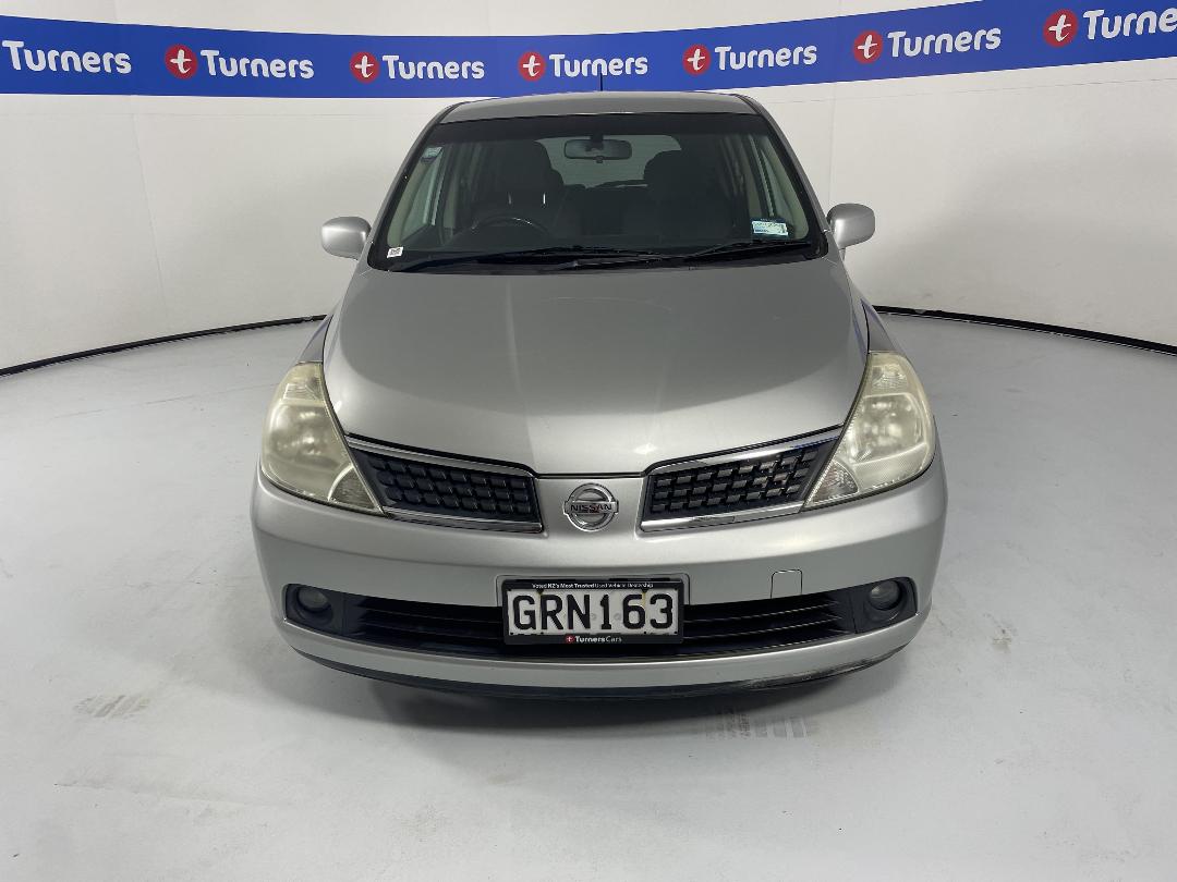 Photo '2' of Nissan Tiida Photo '2' of Nissan Tiida