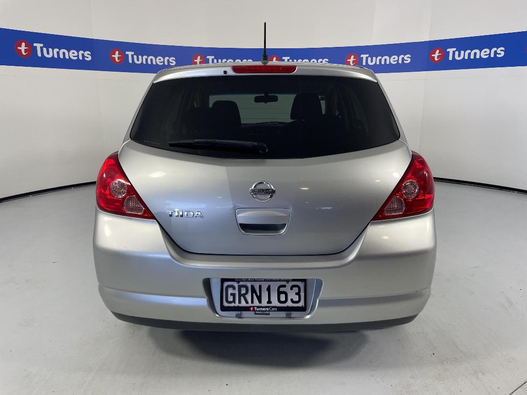 Photo '6' of Nissan Tiida Photo '6' of Nissan Tiida