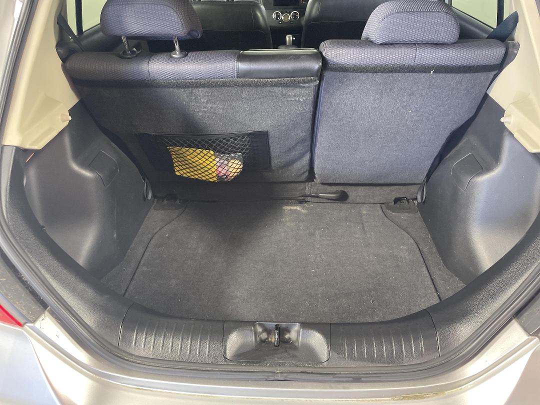 Photo '14' of Nissan Tiida Photo '14' of Nissan Tiida