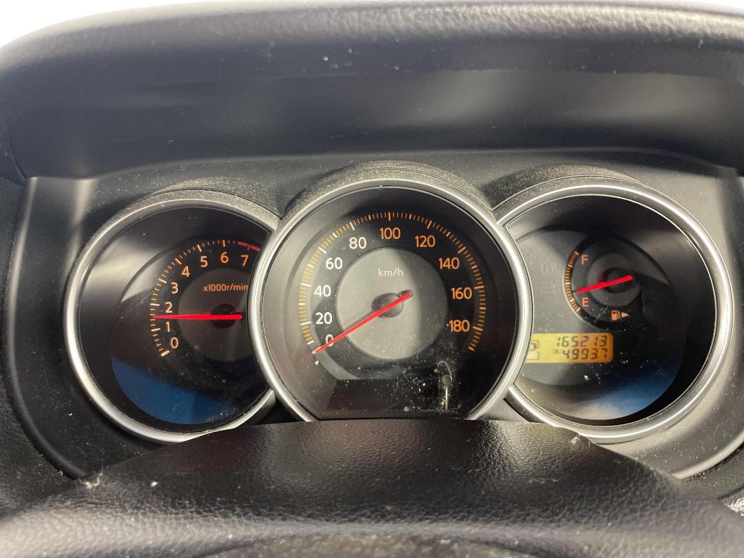 Photo '21' of Nissan Tiida Photo '21' of Nissan Tiida