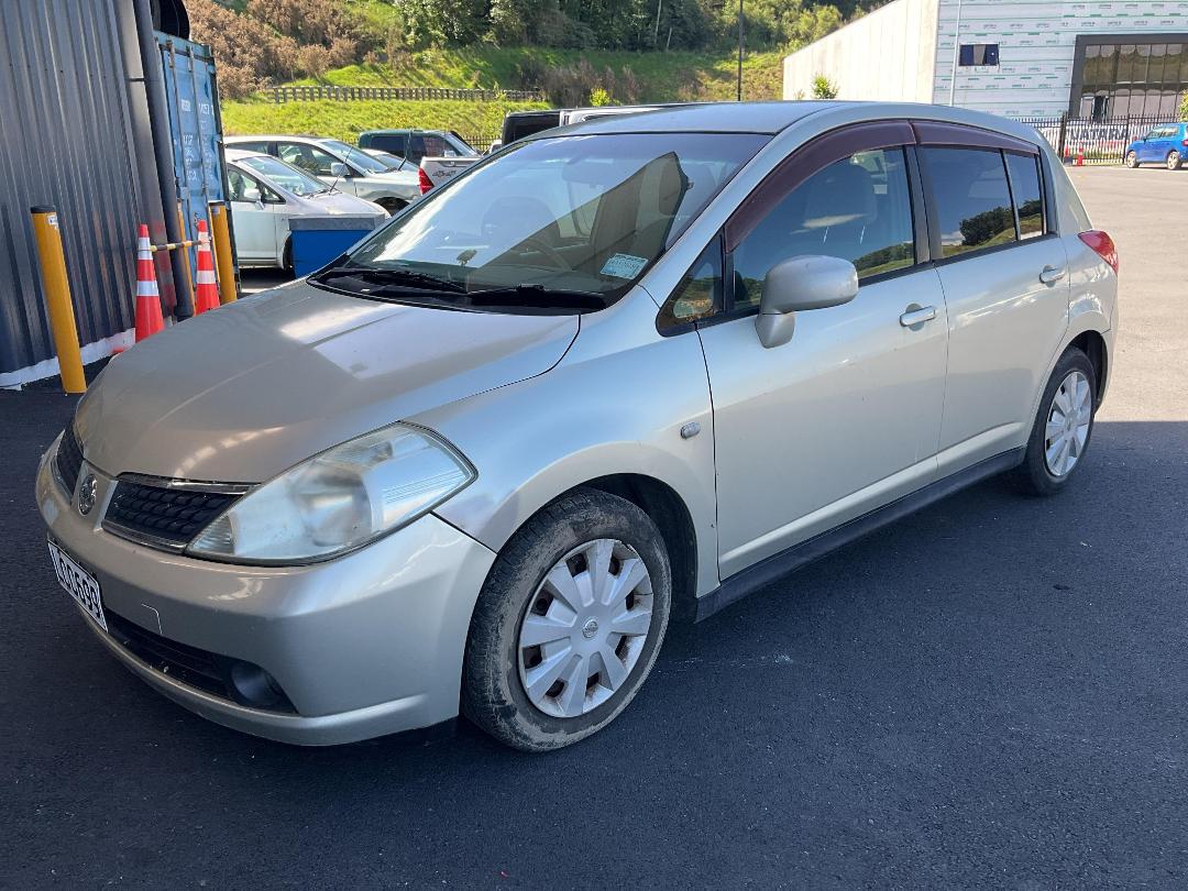 Photo '2' of Nissan Tiida Photo '2' of Nissan Tiida